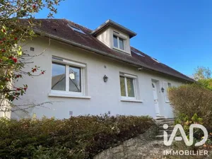 House in Crespières (78121)