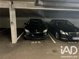 Parking à Saint-Sébastien-sur-Loire (44230)