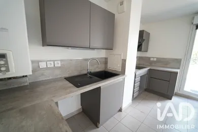 Apartment in Melun (77000)