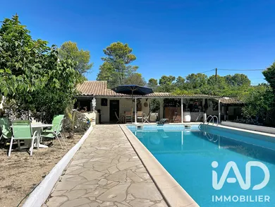 Maison à Bagnols-en-Forêt (83600)