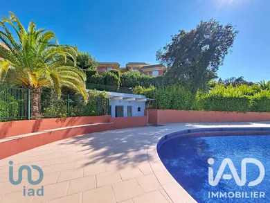 Appartement à Mandelieu-la-Napoule (06210)