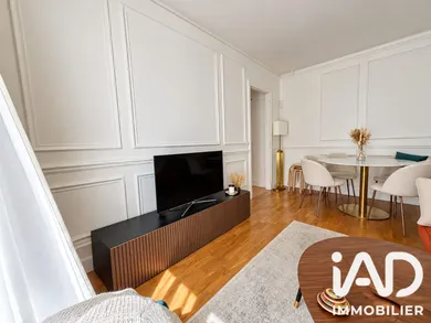 Apartment in Saint-Mandé (94160)