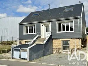 Traditional house in Tourneville-sur-Mer (50660)