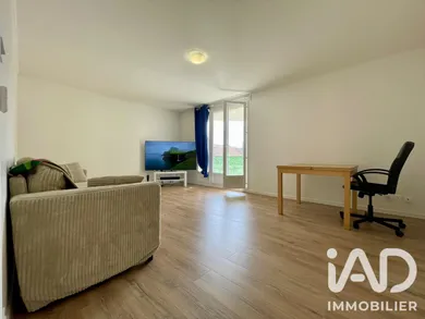 Apartment in Évry (91000)