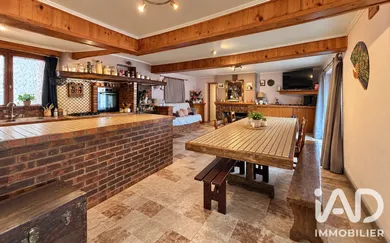 Maison traditionnelle à Deux Rivières (89460)