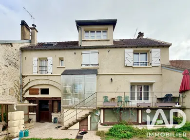 Maison traditionnelle à Deux Rivières (89460)