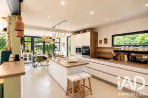 House in Voisins-le-Bretonneux (78960)
