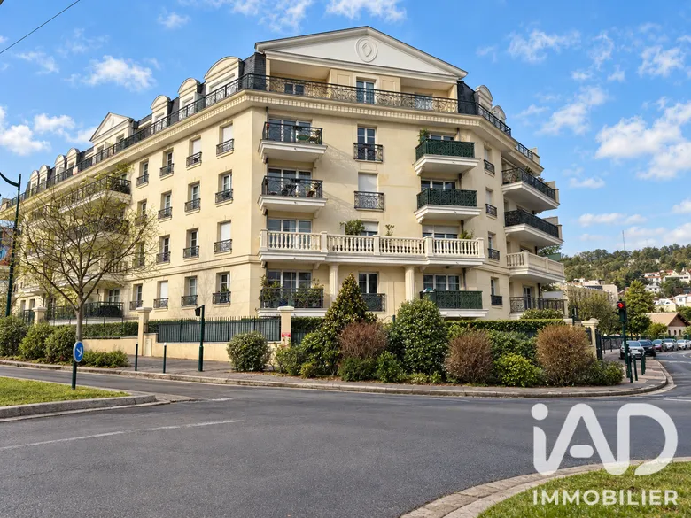 Appartement 2 pièces 43 m² · à Le Plessis-Robinson · 43 m² · 235 000 €