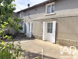 Maison de village à La Ferrière-en-Parthenay (79390)
