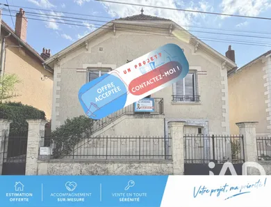 Townhouse in Figeac (46100)