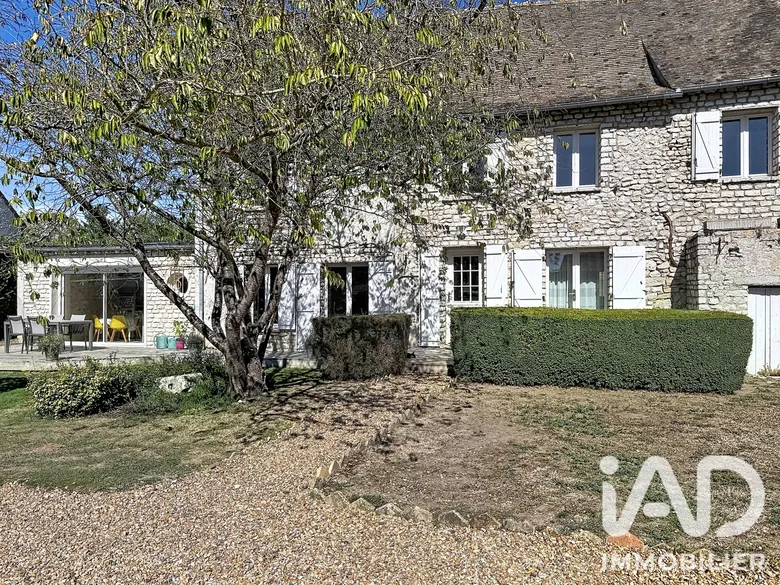 Maison 6 pièces 165 m² · à Villiers-en-Désœuvre · 164,7 m² · 375 000 €