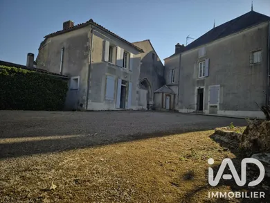 Domaine à Sainte Hermine (85210)