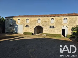 Domaine à Sainte Hermine (85210)