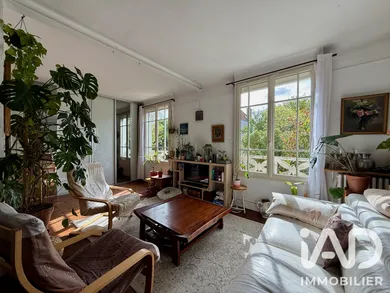 House in Sucy-en-Brie (94370)