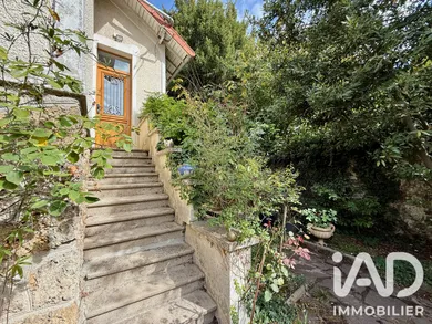 House in Sucy-en-Brie (94370)