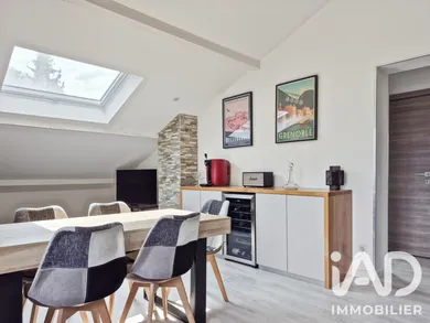 Appartement à Saint-Jeoire-Prieuré (73190)