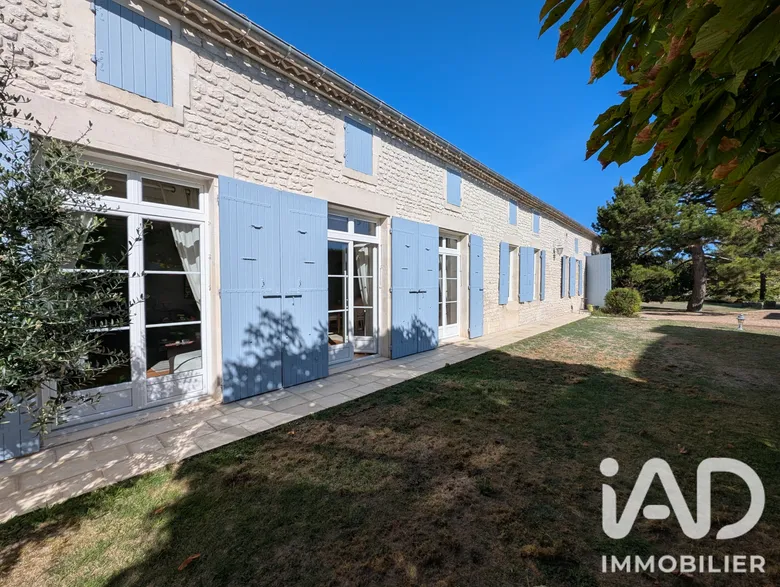 Maison 4 pièces 184 m² · à Montils · 183,6 m² · 292 000 €
