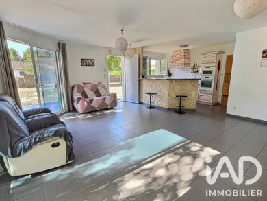 Maison à Lüe (40210)