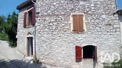 Maison de village à Corconne (30260)