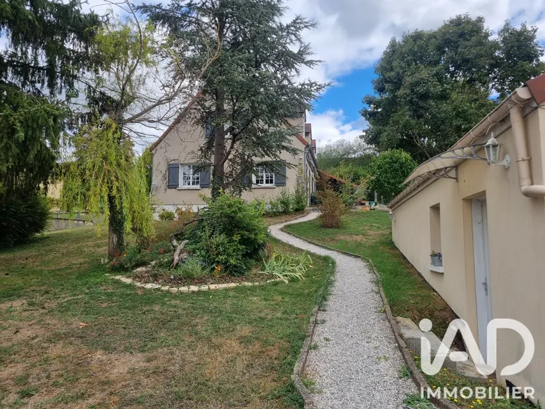 Maison 6 pièces 157 m² · à Gaillon-sur-Montcient · 157 m² · 439 000 €