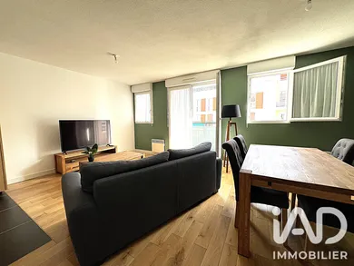 Apartment in Mantes-la-Ville (78711)