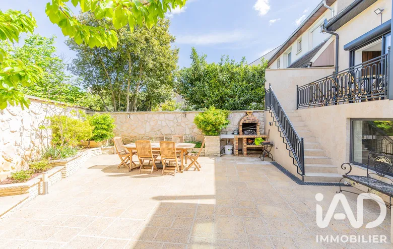 Maison 7 pièces 200 m² · à Clamart · 200 m² · 995 000 €