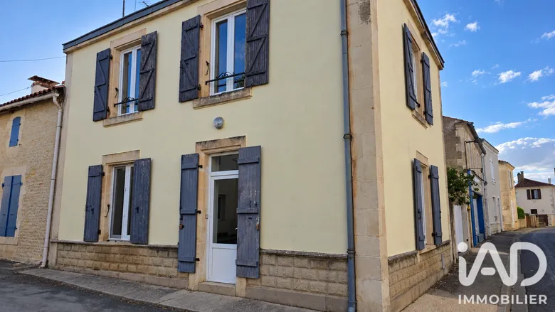 Maison 3 pièces 78 m² · à Vix · 78 m² · 57 000 €