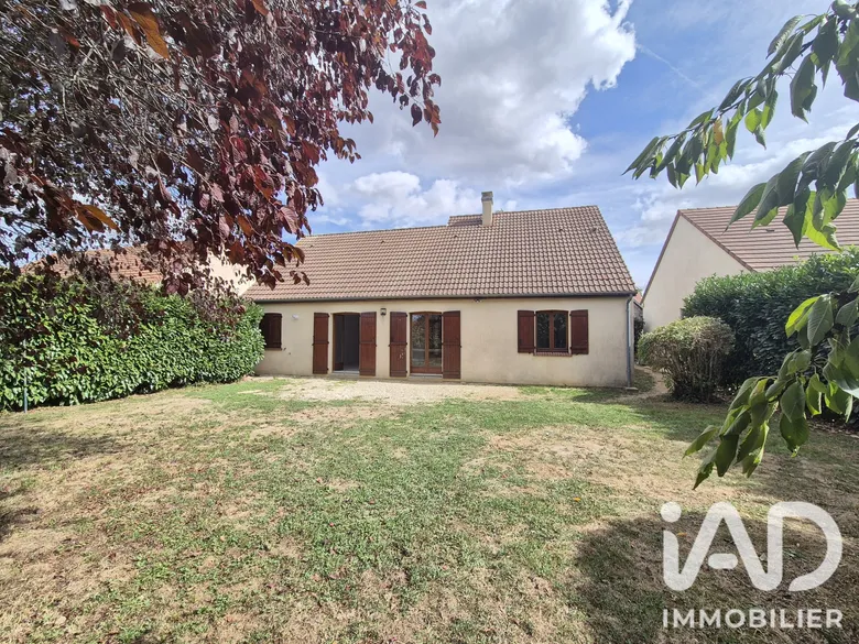 Maison 4 pièces 89 m² · à Pontigny · 88,5 m² · 160 000 €