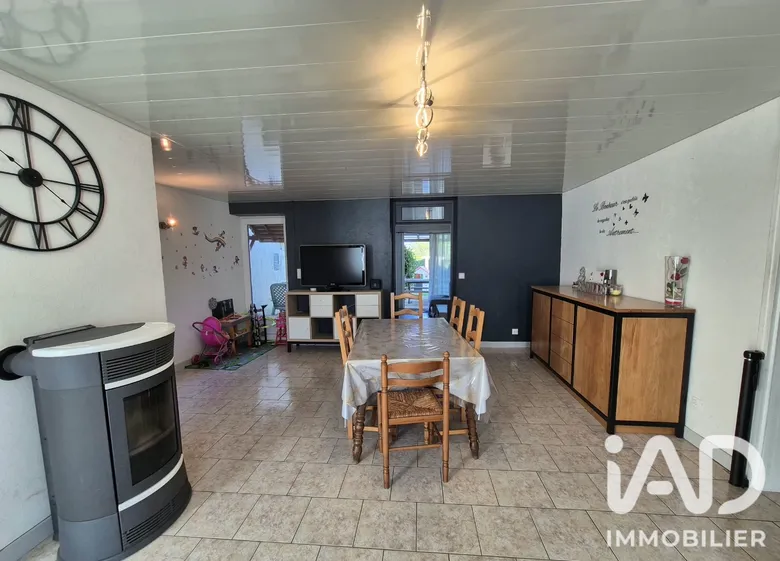 Maison 6 pièces 108 m² · à Melleray · 108,2 m² · 128 000 €