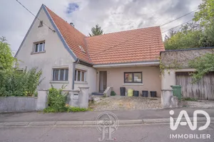 Traditional house in Arry (57680)