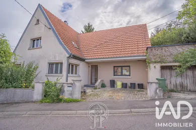 Traditional house in Arry (57680)