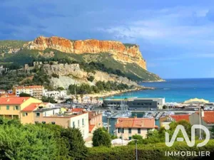 Apartment in Cassis (13260)