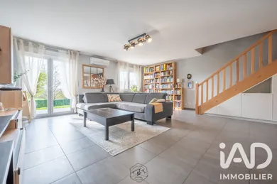 Maison à Ay-sur-Moselle (57300)