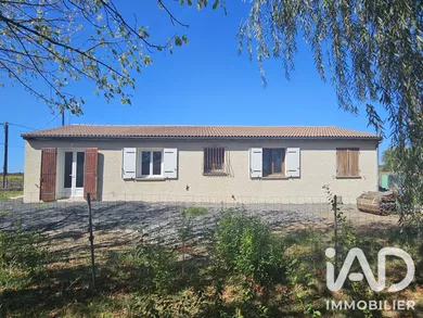 Detached house in Val-de-Cognac (16370)