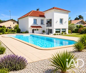 Maison à Arès (33740)