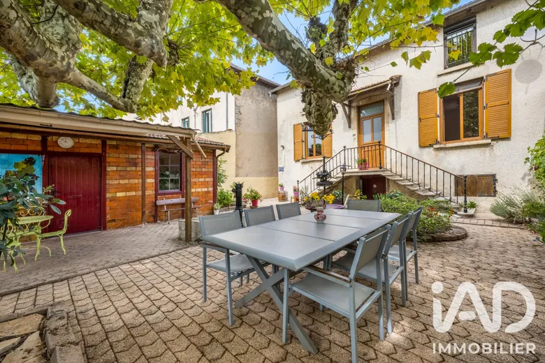Maison 6 pièces 158 m² · à Ambérieu-en-Bugey · 157,5 m² · 349 000 €