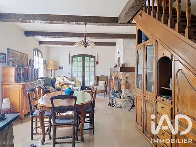 Maison traditionnelle à Plan-d'Aups-Sainte-Baume (83640)