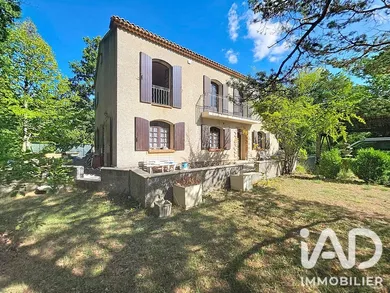 Maison traditionnelle à Plan-d'Aups-Sainte-Baume (83640)