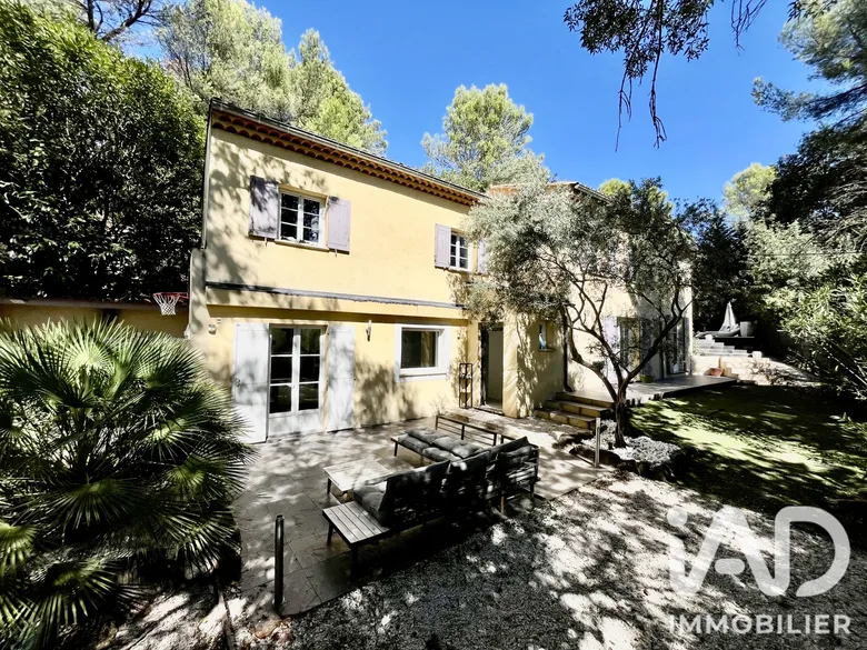 Maison 7 pièces 160 m² · à Fuveau · 160 m² · 529 000 €