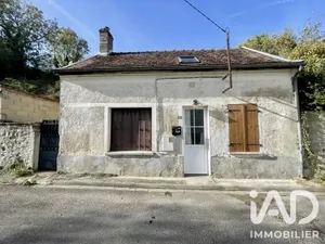 House in Oulchy-le-Château (02210)