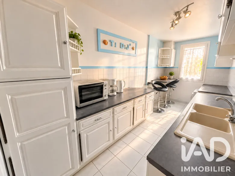 Appartement 4 pièces 83 m² · à Savigny-le-Temple · 83 m² · 160 000 €