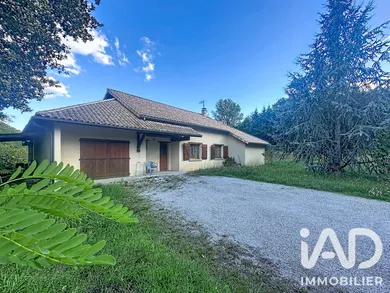 Traditional house in Saint-Justin (40240)