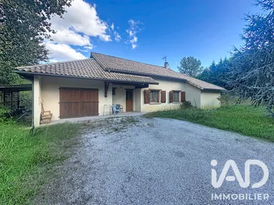 Traditional house in Saint-Justin (40240)