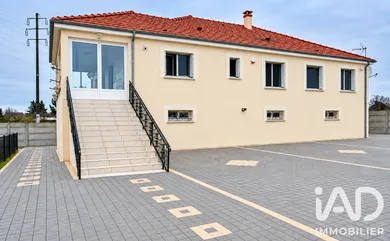 Townhouse in Villemandeur (45700)
