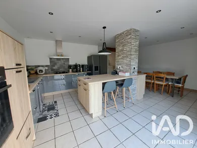 Maison traditionnelle à Fitz-James (60600)