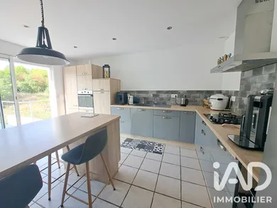 Maison traditionnelle à Fitz-James (60600)