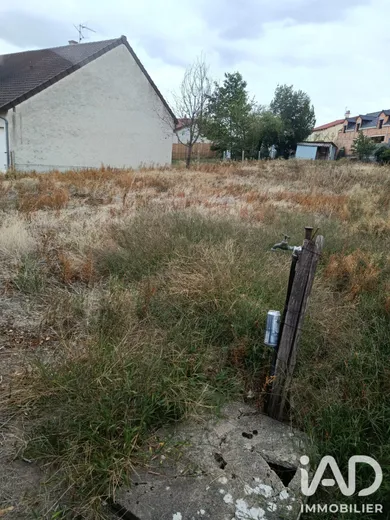 Terrain à Domérat (03410)