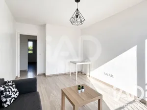 Apartment in Pantin (93500)