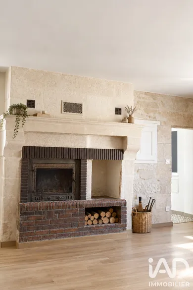 Maison à Louresse-Rochemenier (49700)