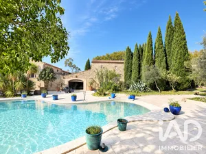 Mas à Uzès (30700)
